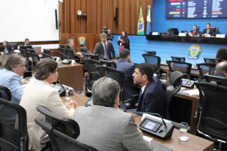 <b>Ordem do Dia</b>: PL que obriga agendamento de data e turno de entregas vai à 2ª