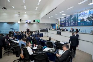 Atuação da Câmara CG no 1º semestre reforça transparência, articulação política e presença nos bairros
