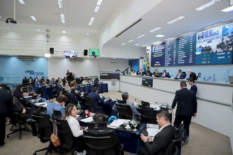 Atuação da Câmara CG no 1º semestre reforça transparência, articulação política e presença nos bairros