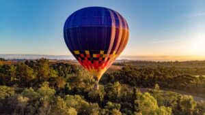 Balonismo retoma voos em SC após tragédia