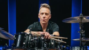 Baterista do Pearl Jam anuncia saída após 27 anos na banda