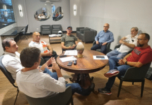Batizoco chega e tem reunião com diretoria e prepara elenco