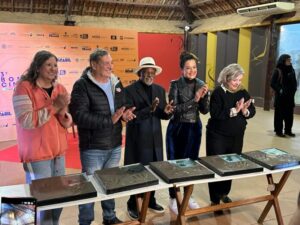 Bonito (MS) inaugura calçada da fama em homenagem ao cinema