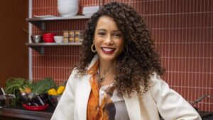 Cabelo, roupa e dinheiro: Taís Araujo muda visual em "Vale Tudo"