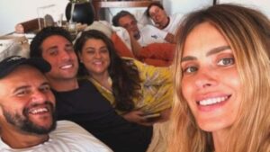 Carolina Dieckmmann desmente boato de briga com Gominho nas redes