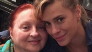 Carolina Dieckmmann faz homenagem à avó e cita Preta Gil