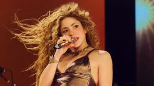 Clínica é multada em R$ 1 milhão por vazar dados de Shakira