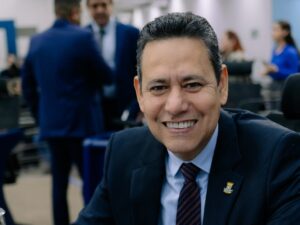 Clodoilson Pires apresenta emendas à LDO 2025 com foco em autistas, esportes, transparência e saúde materna