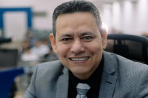 Clodoilson Pires solicita melhorias viárias em resposta a moradores que pedem mais segurança no trânsito