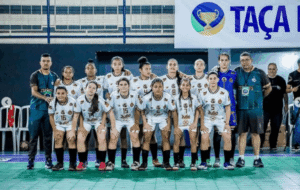 Depois da derrota, Pezão/Clube Santista enfrenta time da casa