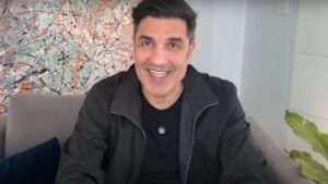 Edu Guedes atualiza estado de saúde: "Tudo dói"