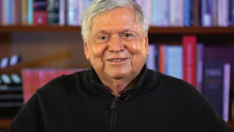 Ex-chefão da Globo, Boni relembra veto ao cigarro em novelas