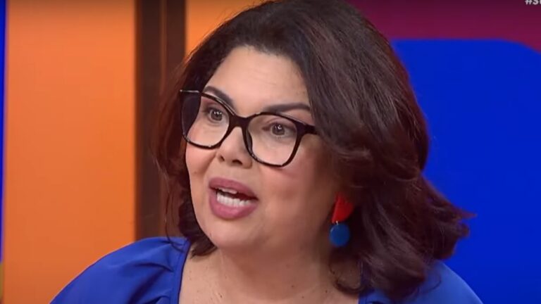 Fabiana Karla revela ser ambidestra e fala sobre superdotação