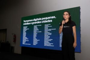 Ferramenta que agiliza serviços online na prefeitura é apresentada aos profissionais