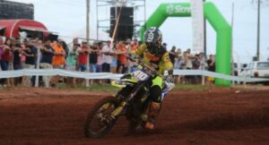 Jovem bonitense representa a cidade em Campeonato Brasileiro de Motocross na Paraíba