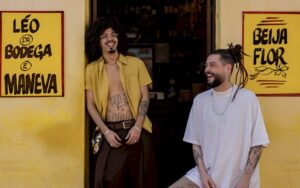 Léo da Bodega e Maneva resgatam o reggae em 'Beija-Flor'