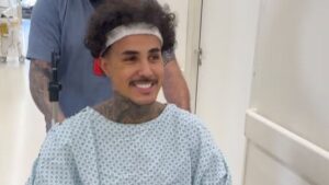 MC Livinho deixa UTI após acidente de moto: "Em breve nas pistas"