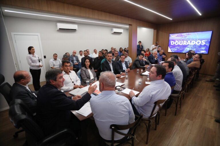 No MS Ativo, Marçal Filho pede a Riedel recapeamento de todas as ruas de Dourados