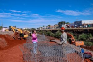 Obra de contenção de enchentes na Ernesto Geisel avança com 50% do cronograma já executado