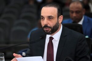 PROFESSOR JUARI SOLICITA POLICIAMENTO PARA A REGIÃO DO UNIVERSITÁRIO