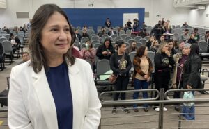 Por unanimidade Câmara derruba veto da prefeita ao projeto que garante o fornecimento de dietas, insumos e fraldas para pessoas com deficiência