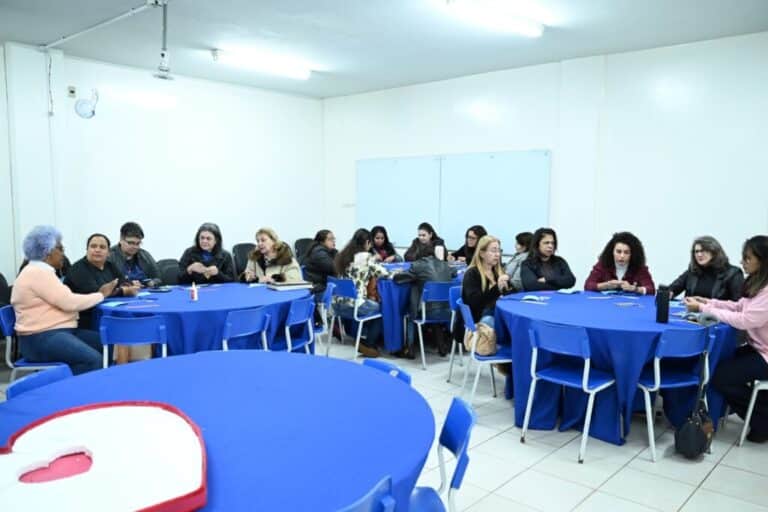 Professores readaptados da REME participam de formação com foco no assessoramento pedagógico