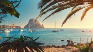 Quanto custa viajar para Ibiza, o paraíso das celebridades?