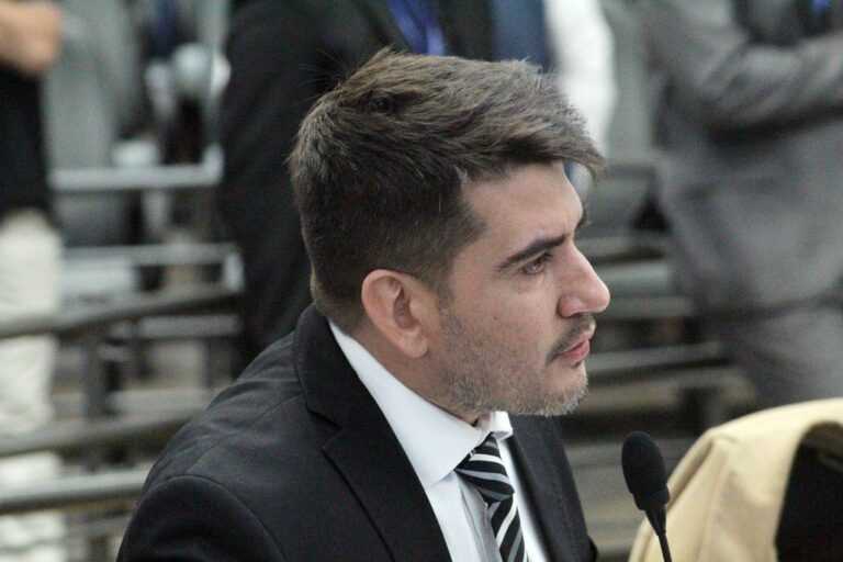 Rafael Tavares: CCJ aprova projeto que obriga toxicológico e antecedentes criminais para quem trabalha com crianças