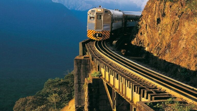 Reality show internacional mostra belezas do trem da Serra do Mar