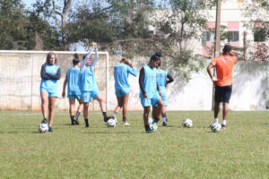 Time feminino do Operário intensifica treinamentos visando duelo contra o Flamengo