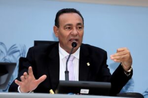 Vereador Carlão faz balanço positivo do 1º semestre legislativo da Câmara e cobra do Executivo um novo cemitério público