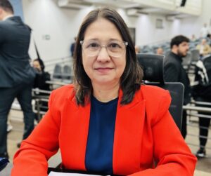 Vereadora Luiza realiza audiência pública sobre enfrentamento à violência contra servidores municipais da saúde de Campo Grande