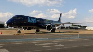 Azul corta voos em 14 cidades e reforça três aeroportos