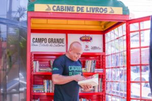 Campo Grande celebra Dia Municipal da Doação de Livros com ação especial de Ronilço Guerreiro no calçadão da Barão