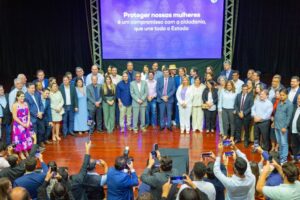 Caravina participa do lançamento do Protege e reforça proteção às mulheres