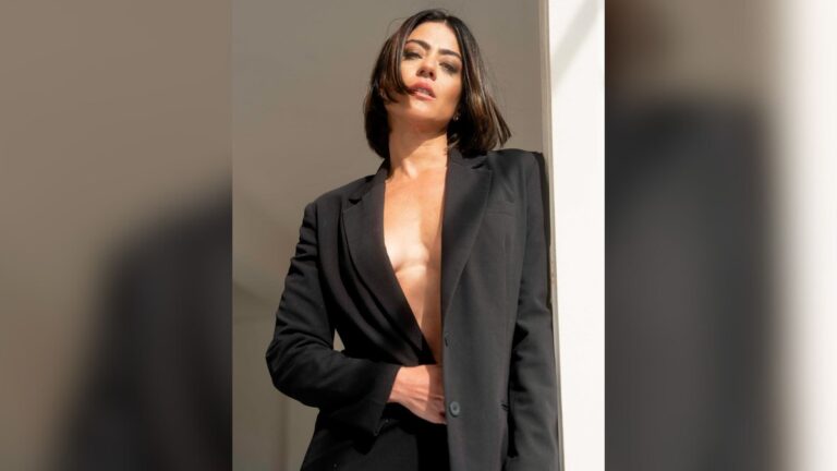 Carol Castro aposta em ensaio ousado e encanta fãs: "Deusa"