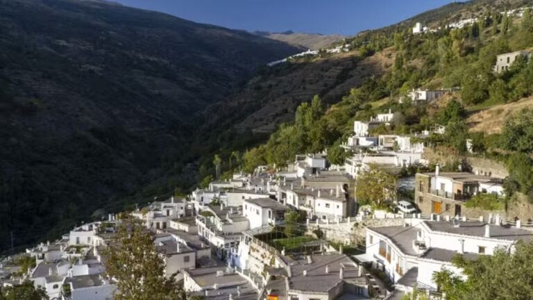 Cidade espanhola bane óbitos nos fins de semana