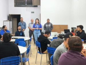 Com apoio de Papy, curso de elétrica de rede do “Pronto pro Trabalho” começa no Jd. Itamaracá