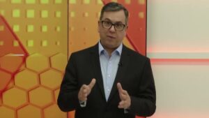 Comentarista pede demissão do SBT por "princípios inegociáveis"