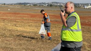 Confira o significado dos códigos do sistema de rádio da aviação