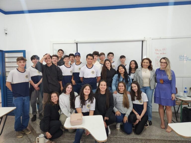 DAM promove palestra do “Agosto Lilás” para estudantes da FEC