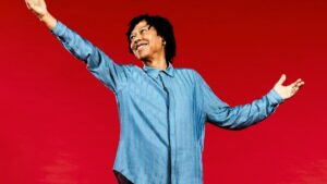 Djavan anuncia turnê para celebrar 50 anos de carreira