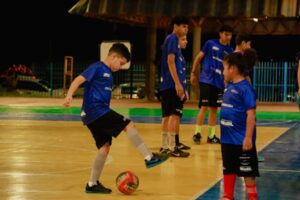 Esporte para Todos recebe uniformes para 80 crianças no Tarsila do Amaral