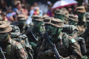 Estudantes, forças armadas e de segurança pública participam do desfile de 7 de Setembro em Campo Grande
