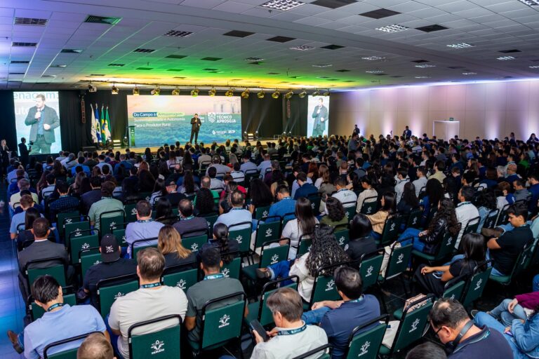 Evento em MT discute dificuldades logísticas e autonomia do agricultor