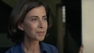 Fernanda Torres assina carta pela regulamentação do streaming