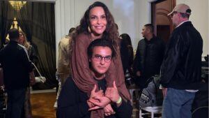Filho de Ivete Sangalo exalta cantora com mensagem na web