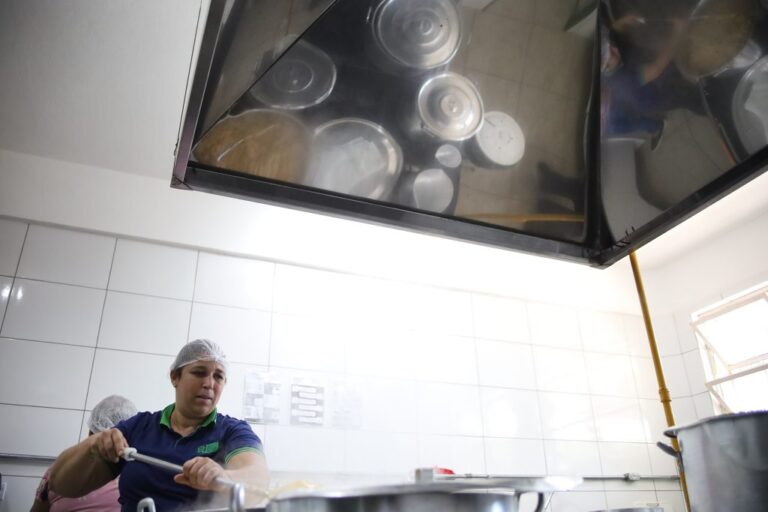 Gás natural encanado nas escolas estaduais de MS gera economia de gastos e segurança nas unidades