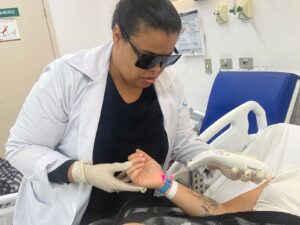 Hospital Regional de Ponta Porã adota laserterapia no pós-operatório de pacientes
