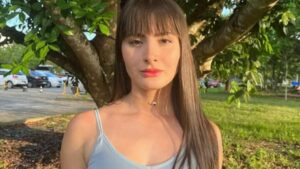 Influenciadora relata abuso na infância após denúncia de Felca